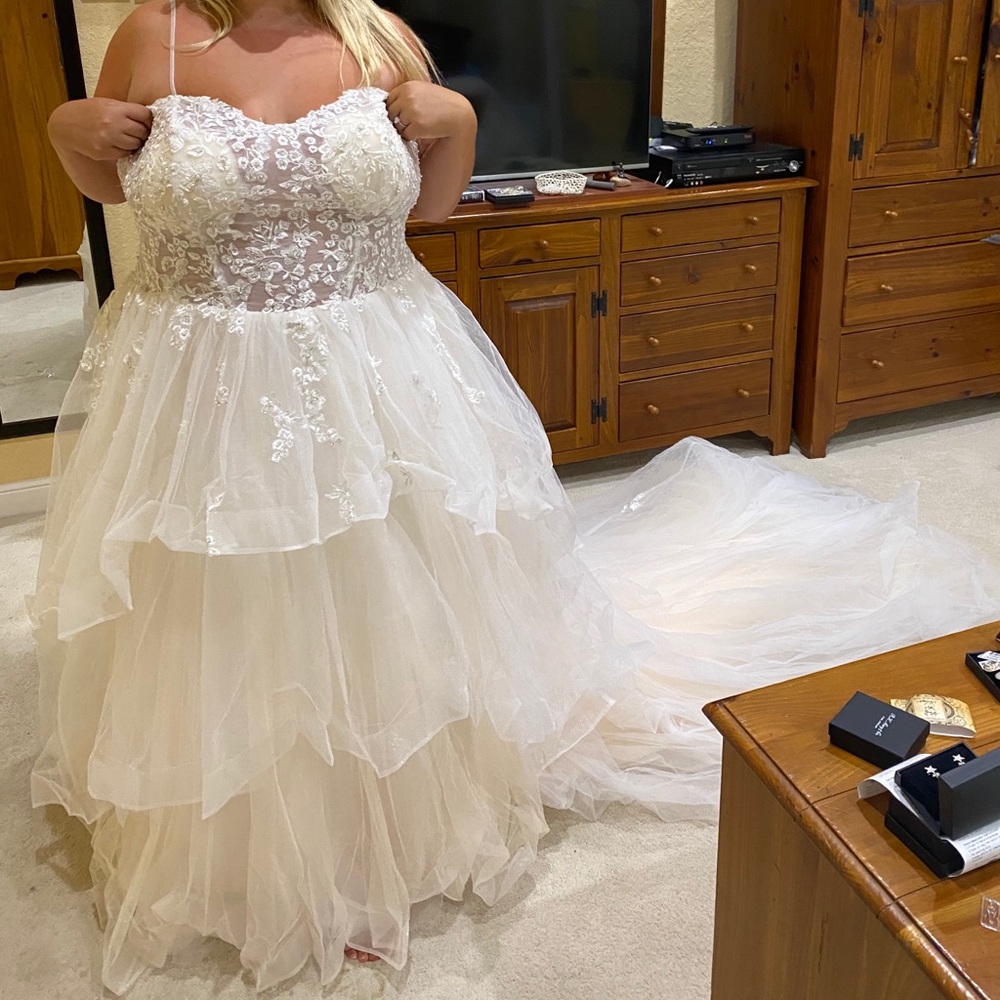 NWT Cocomelody Beatrice Wedding Gown - Picture 5 of 8